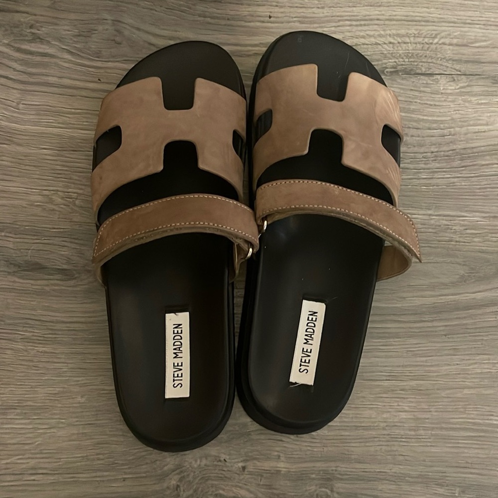 Steve Madden Black and Tan Sandals